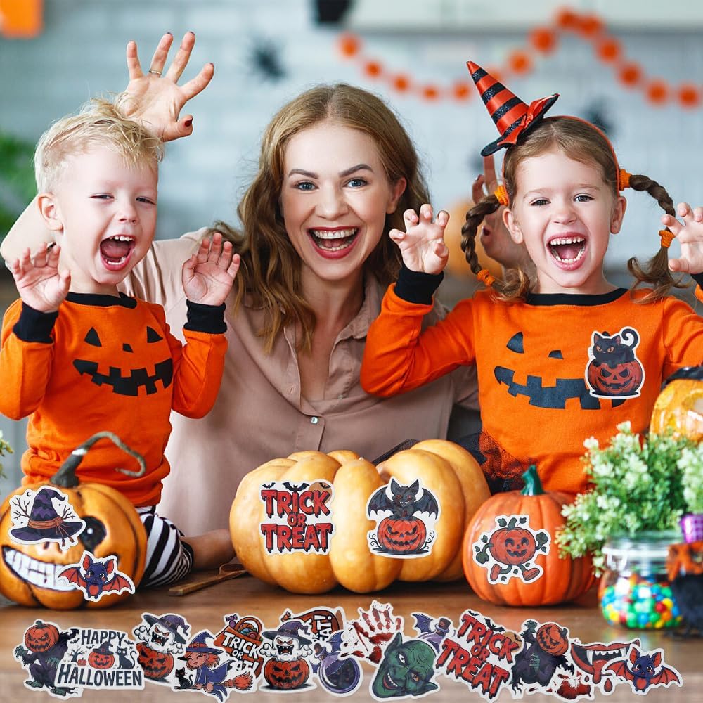 Halloween Stickers, 100Pcs Self Adhesive Halloween Stickers Bulk, Waterproof Vinyl Pumpkin Ghost Sticker Decals for Scrapbooking Envelopes DIY Crafts Holiday Trick or Treat Halloween Party Decorations